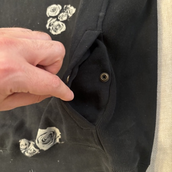 10 Deep White Roses Sweatshirt crew neck size small 10.deep - Picture 4 of 4